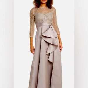 Size 18 Thea women's gold/Silver Evening gown. MSRP $795